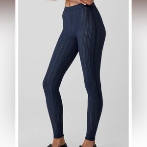 Alo Yoga High-Waist Euphoria Legging, small